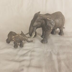 African Elephant Family Set Adult and Baby Safari Wildlife retired Gray vntg